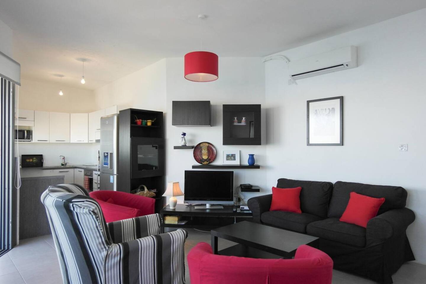 Mel 2 2Bed Seaview In Ghadira By Homely Меллиеха Экстерьер фото